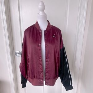 Nike Air Jordan Women’s Flight Renegade Bomber Jacket Oversized Fit Size Medium